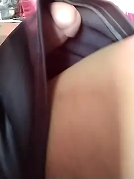 Snapshot of Flakotte chatting on 03-19-26, 06:12 Flakotte online show from 03-19-26, 06:12