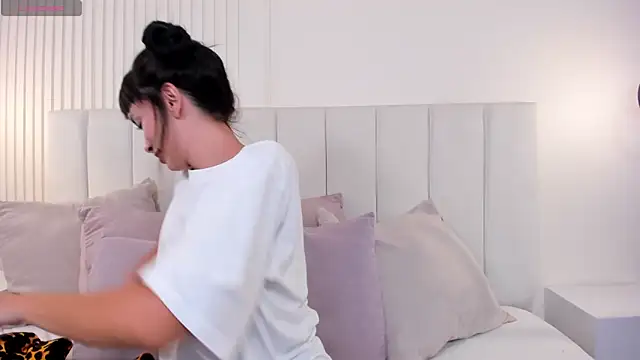 violeta rodriguezz online show from 03-22-26, 08:23