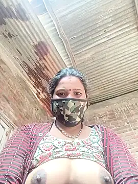 Kirti sacsena online show from 02-13-26, 04:41