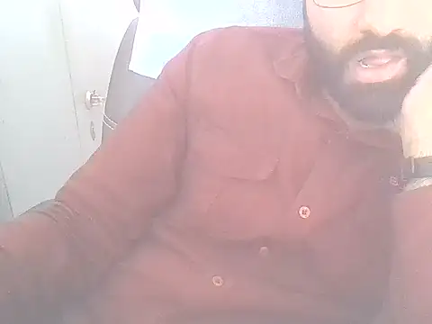 Snapshot of Ronny69y chatting on 02-12-26, 09:37 Ronny69y online show from 02-12-26, 09:37