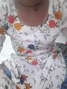 Snapshot of Uma_rani chatting on 02-24-26, 12:14 Uma rani online show from 02-24-26, 12:14