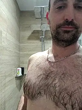 Snapshot of Engiehome chatting on 04-10-26, 08:24 Engiehome online show from 04-10-26, 08:24