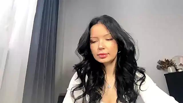 Snapshot of JoanGold chatting on 02-11-26, 07:13 JoanGold online show from 02-11-26, 07:13