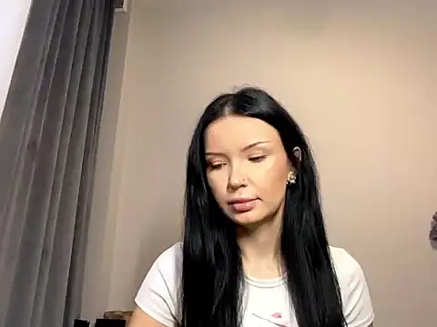 Snapshot of JoanGold chatting on 02-18-26, 07:04 JoanGold online show from 02-18-26, 07:04