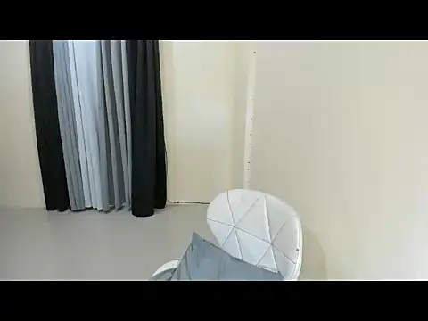 Snapshot of NaughtyAmandaXxx chatting on 02-15-26, 08:16 NaughtyAmandaXxx online show from 02-15-26, 08:16