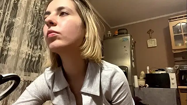 CharmingBlonde online show from 02-18-26, 06:48