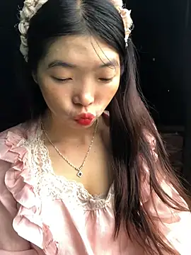 Snapshot of cuty_lusy chatting on 08-04-26, 12:47 cuty lusy online show from 08-04-26, 12:47