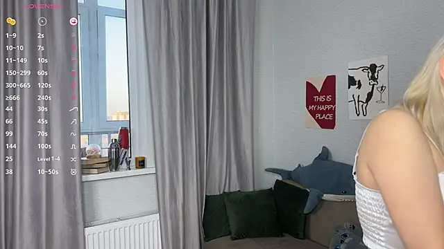 Snapshot of sweeety_chloe chatting on 03-10-26, 02:44 sweeety chloe online show from 03-10-26, 02:44