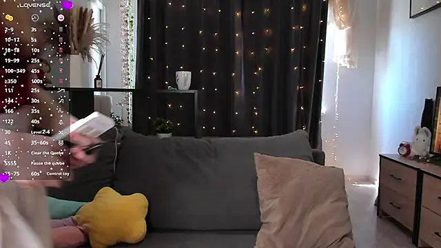 AmyLouWood online show from 04-26-26, 10:13