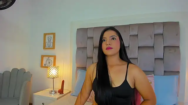 zharia lux 25 online show from 02-19-26, 11:28