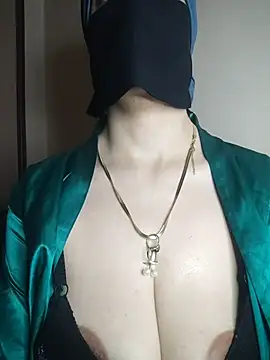 Nada Oh online show from 06-16-26, 04:48