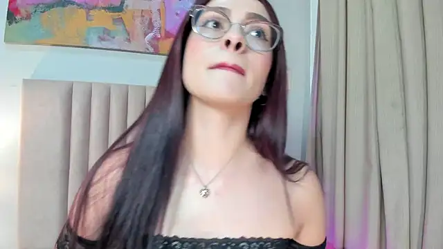 Snapshot of AndraCyruss chatting on 02-12-26, 11:11 AndraCyruss online show from 02-12-26, 11:11