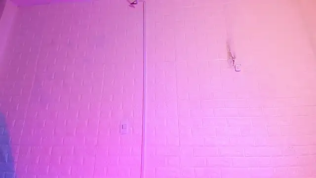 Snapshot of Sara_Love_1 chatting on 06-05-26, 04:19 Sara Love 1 online show from 06-05-26, 04:19