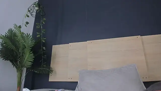 hermione brown online show from 04-28-26, 02:27