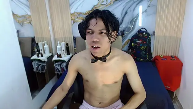 DaviidBuckx  online show from 06-17-26, 02:36