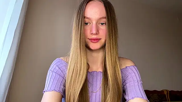 Snapshot of Viktoria_Vibes chatting on 03-06-26, 03:08 Viktoria Vibes online show from 03-06-26, 03:08