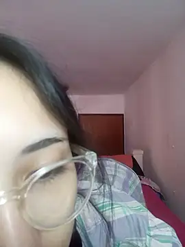 Snapshot of isaaabelaaa chatting on 02-14-26, 12:02 isaaabelaaa online show from 02-14-26, 12:02