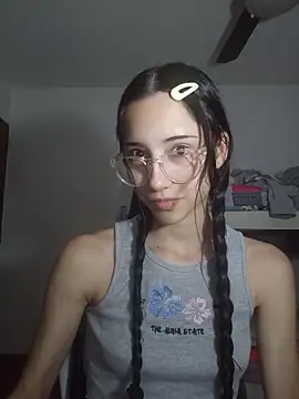 Snapshot of isaaabelaaa chatting on 03-23-26, 11:20 isaaabelaaa online show from 03-23-26, 11:20