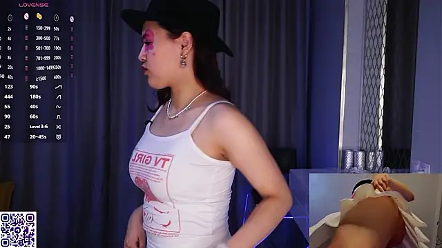 Snapshot of VerlieChahal chatting on 03-08-26, 08:45 VerlieChahal online show from 03-08-26, 08:45