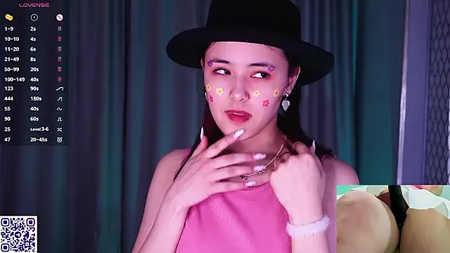 Snapshot of VerlieChahal chatting on 03-09-26, 07:51 VerlieChahal online show from 03-09-26, 07:51