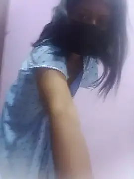Malee S online show from 06-15-26, 04:47