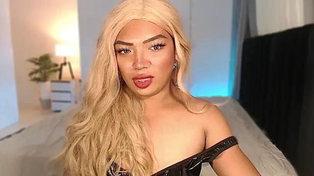 Snapshot of Ur_Sexybuttercup69 chatting on 02-26-26, 06:45 Ur Sexybuttercup69 online show from 02-26-26, 06:45