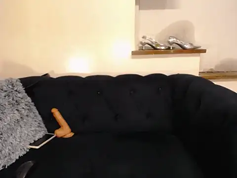 Snapshot of SexyRihannaX chatting on 03-05-26, 01:12 SexyRihannaX online show from 03-05-26, 01:12