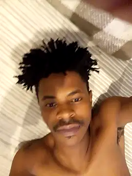 Snapshot of ZEEGOON chatting on 02-19-26, 04:25 ZEEGOON online show from 02-19-26, 04:25