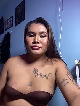 hollynicole online show from 06-17-26, 07:04