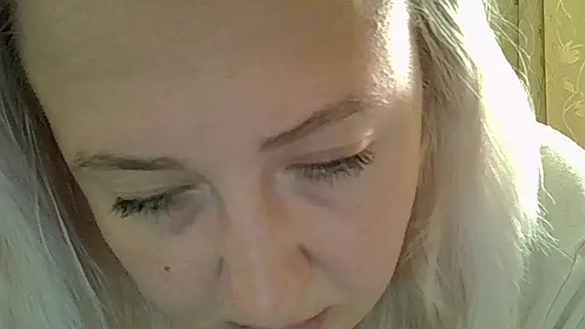 CurvyWild Lady30 online show from 06-10-26, 11:31