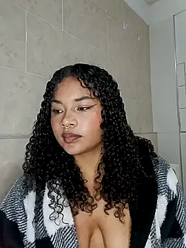 BrianaSweetxxx online show from 04-28-26, 03:22