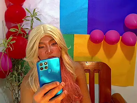 shopiaxox1 online show from 02-19-26, 04:30