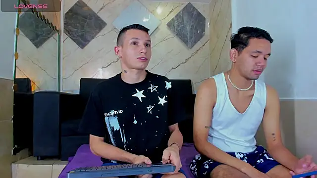 Isaak 26 online show from 04-10-26, 11:48