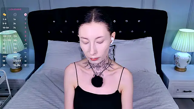 roxy morrison x online show from 05-03-26, 03:45