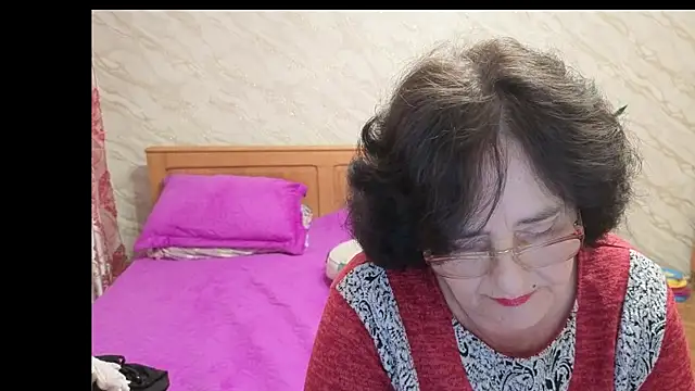 xMaryxAnne online show from 04-29-26, 05:41