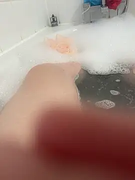 Snapshot of Piper_Milf_36 chatting on 02-23-26, 04:04 Piper Milf 36 online show from 02-23-26, 04:04