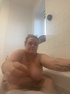 Snapshot of Piper_Milf_36 chatting on 03-05-26, 05:09 Piper Milf 36 online show from 03-05-26, 05:09