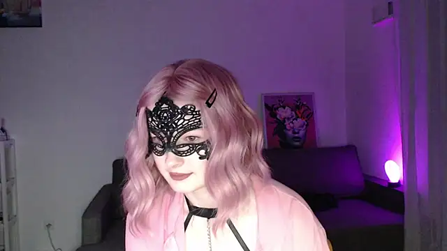 Snapshot of LunaXcherry chatting on 02-26-26, 05:12 LunaXcherry online show from 02-26-26, 05:12