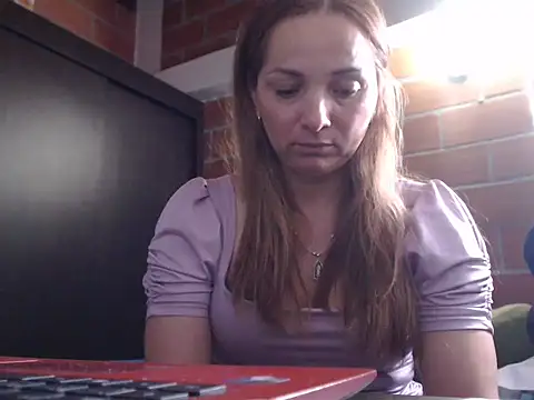 Snapshot of diamondgoddessfeet chatting on 03-05-26, 02:07 diamondgoddessfeet online show from 03-05-26, 02:07