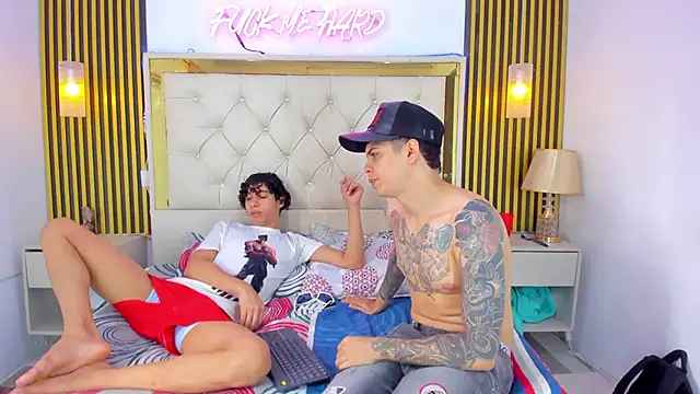 Adventurous Boys online show from 04-20-26, 06:09