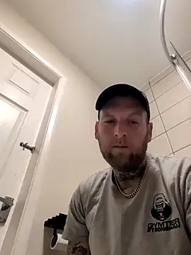 Snapshot of dave32000 chatting on 02-15-26, 02:36 dave32000 online show from 02-15-26, 02:36