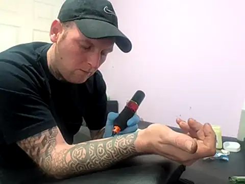 Snapshot of dave32000 chatting on 02-19-26, 09:22 dave32000 online show from 02-19-26, 09:22