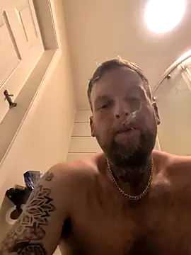 Snapshot of dave32000 chatting on 03-25-26, 10:49 dave32000 online show from 03-25-26, 10:49