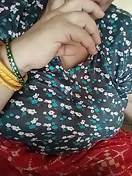 Snapshot of Simran_008 chatting on 07-04-26, 05:02 Simran 008 online show from 07-04-26, 05:02