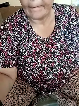 Snapshot of Simran_008 chatting on 07-25-26, 05:27 Simran 008 online show from 07-25-26, 05:27