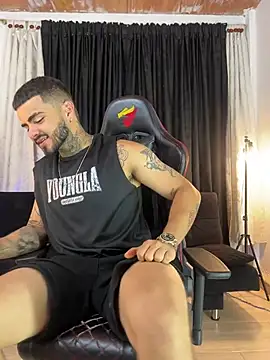 Benjii Carter1 online show from 03-12-26, 03:12