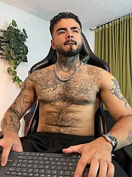 Benjii Carter1 online show from 06-25-26, 12:54