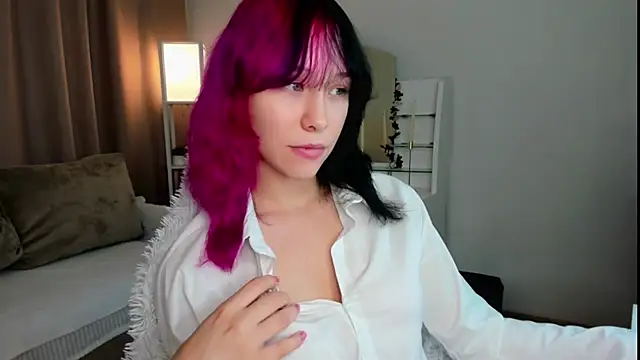 EmilyTrase online show from 07-30-26, 01:04