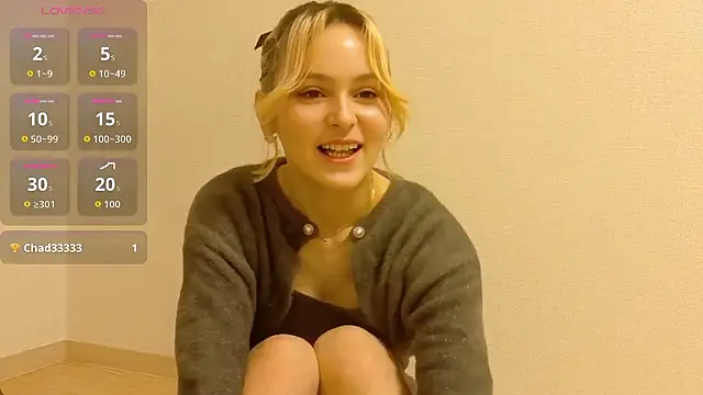 Snapshot of e_ri_ka93 chatting on 02-20-26, 09:32 e ri ka93 online show from 02-20-26, 09:32