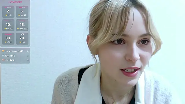 Snapshot of e_ri_ka93 chatting on 06-10-26, 02:05 e ri ka93 online show from 06-10-26, 02:05